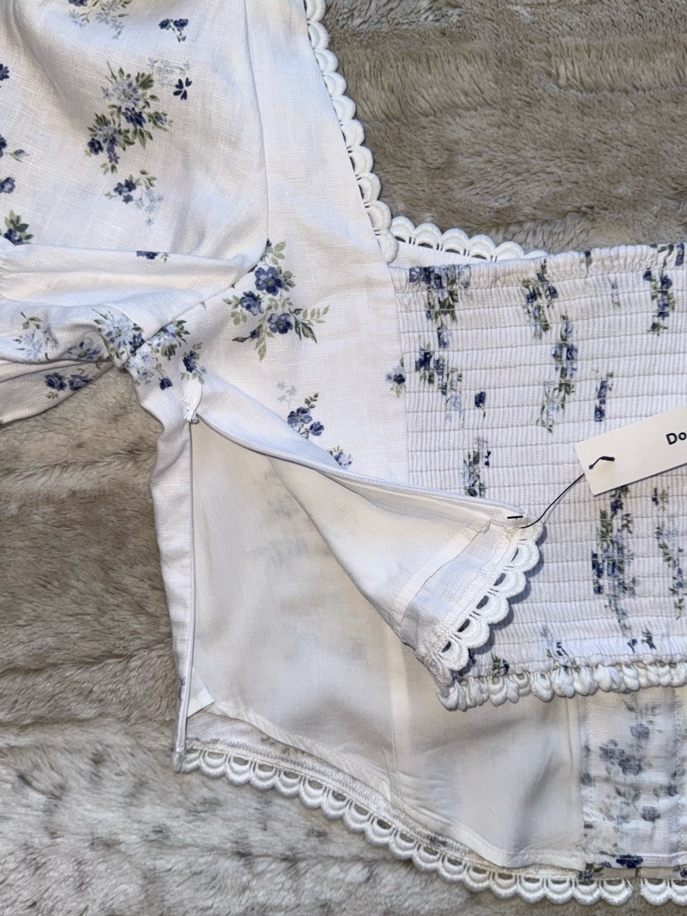 Reformation Simmie Linen Top in Floral
Linen Size 12 - Picture 8 of 13